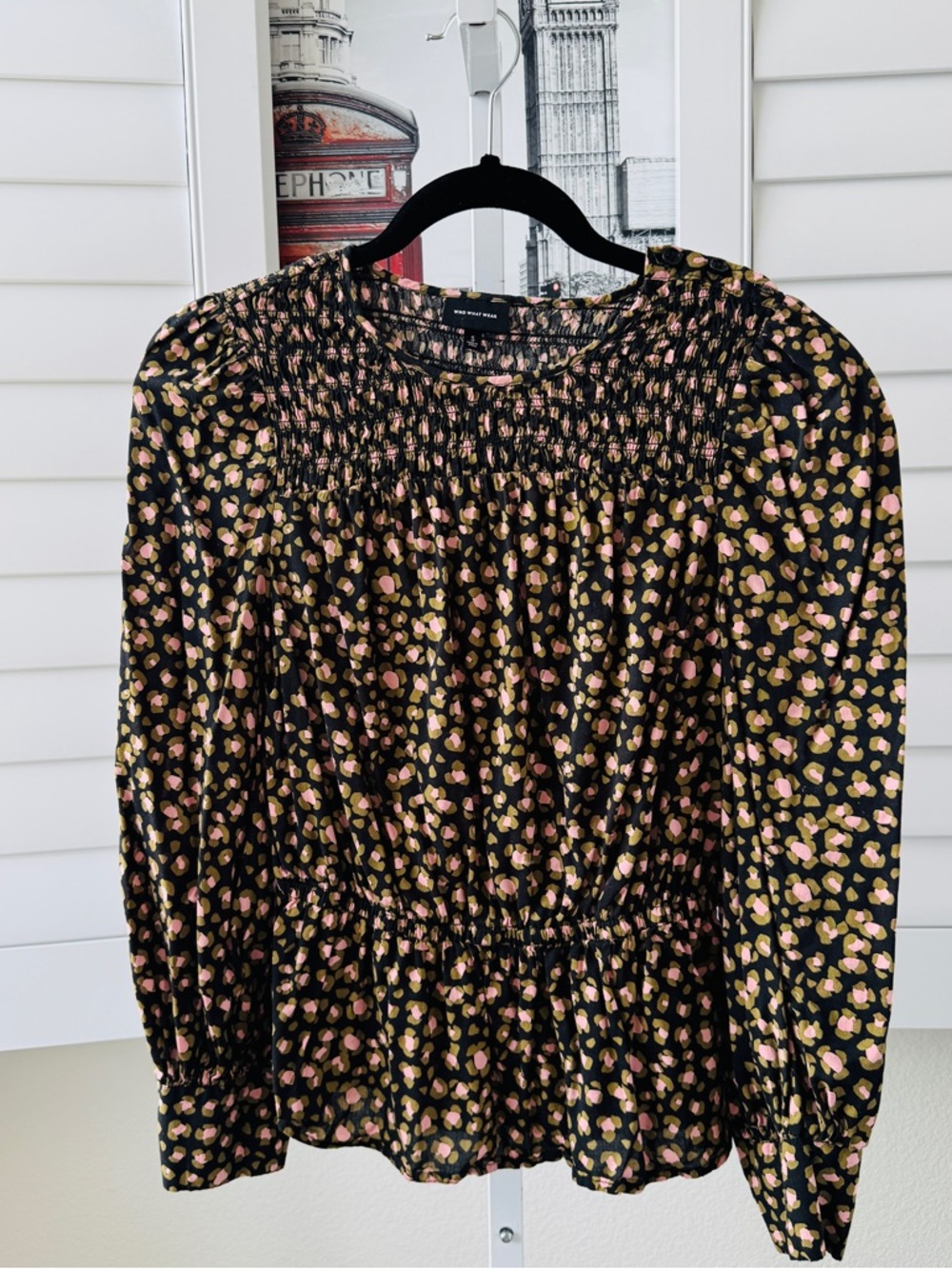 Who what wear. Size S. Smocked peplum floral Blouse